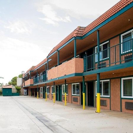 Century Motel Buena Park Exterior photo